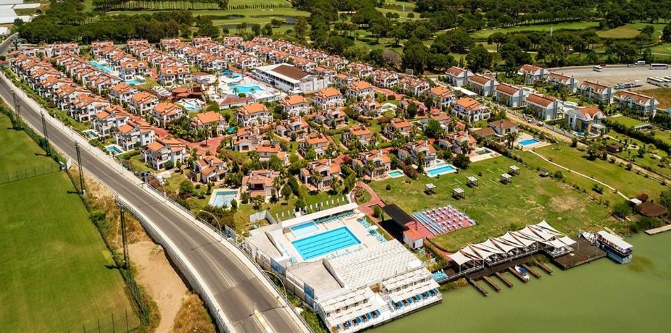 Fun&Sun Two Villas For Big Families Белек Екстериор снимка